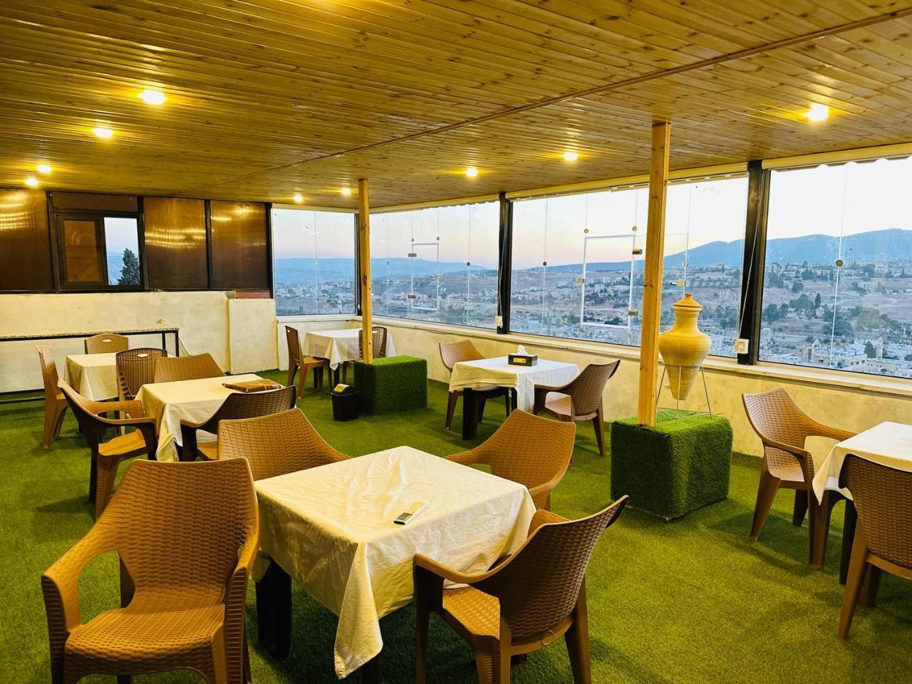 Dream House Hotel จีราช ภายนอก รูปภาพ