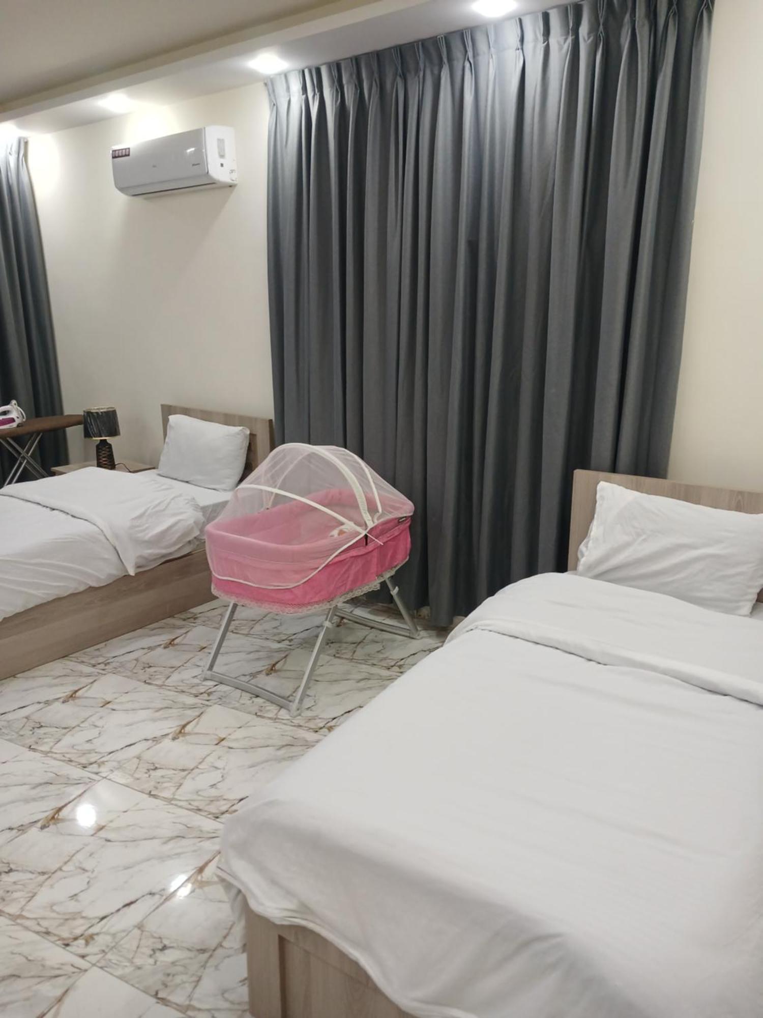 Dream House Hotel จีราช ภายนอก รูปภาพ