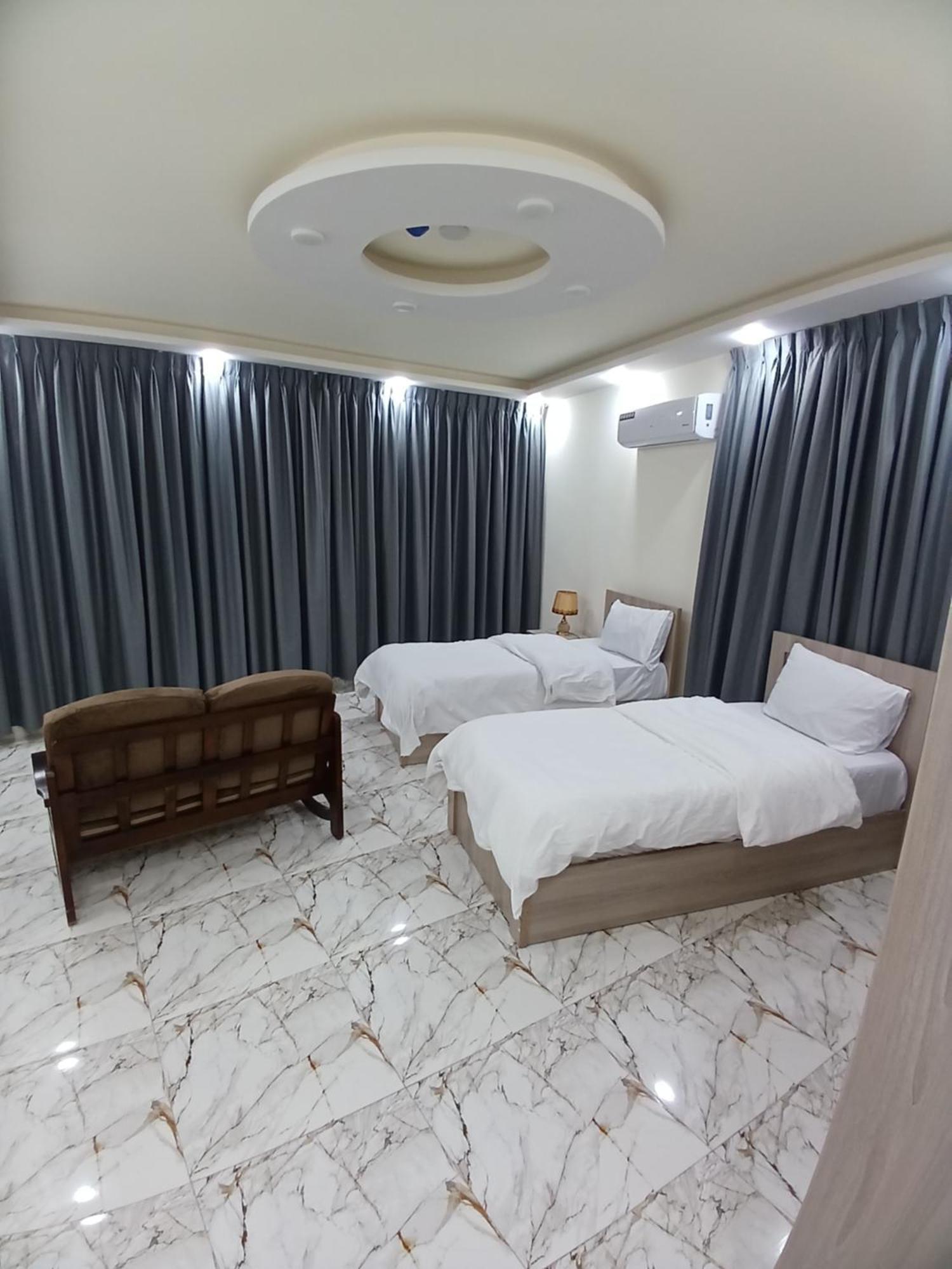 Dream House Hotel จีราช ภายนอก รูปภาพ