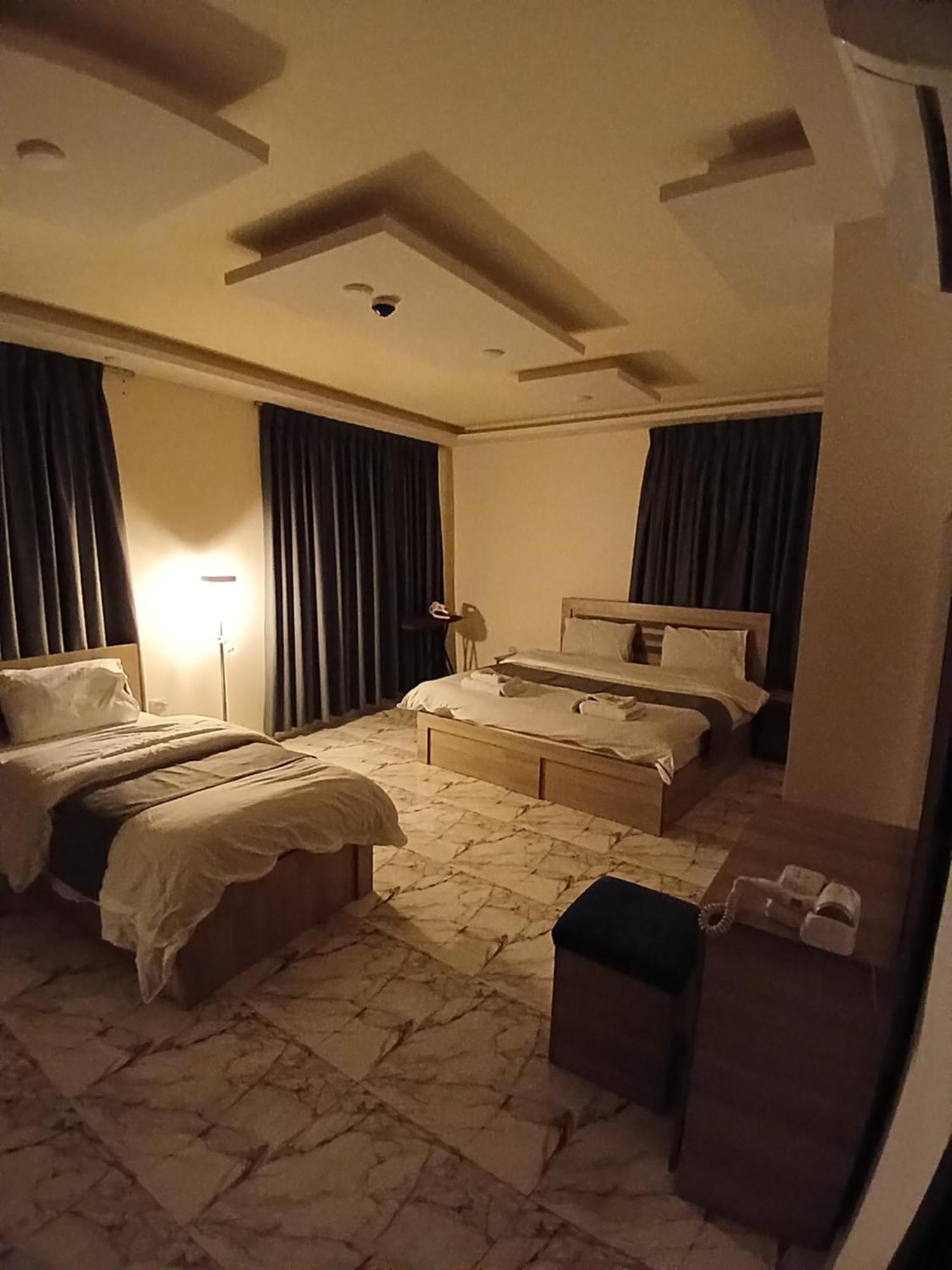 Dream House Hotel จีราช ภายนอก รูปภาพ