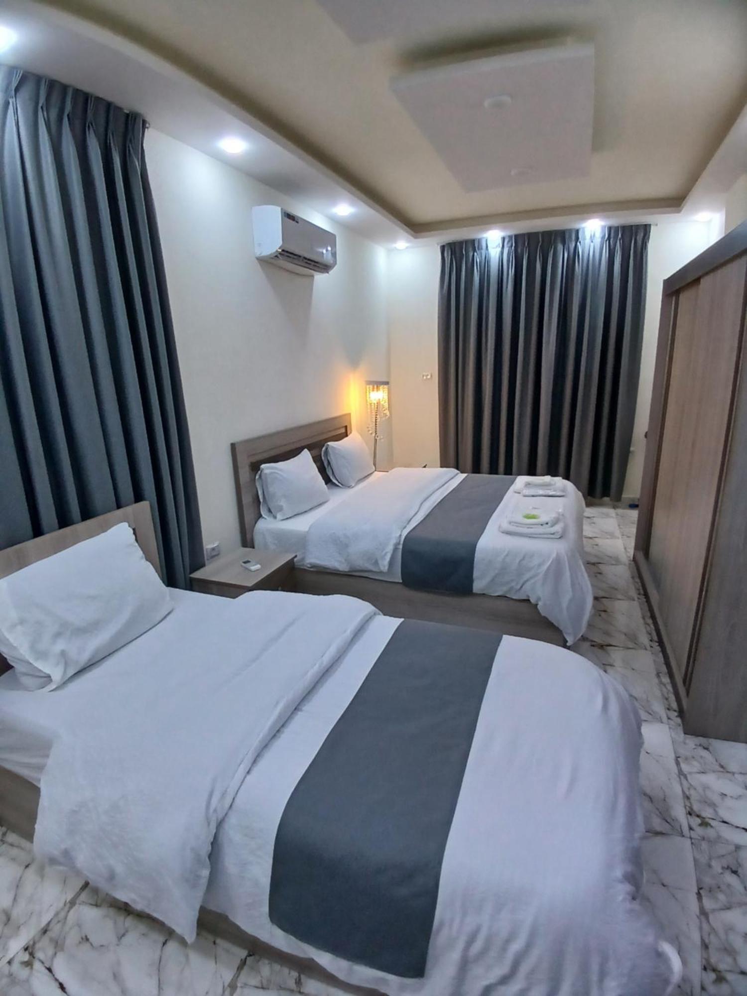Dream House Hotel จีราช ภายนอก รูปภาพ