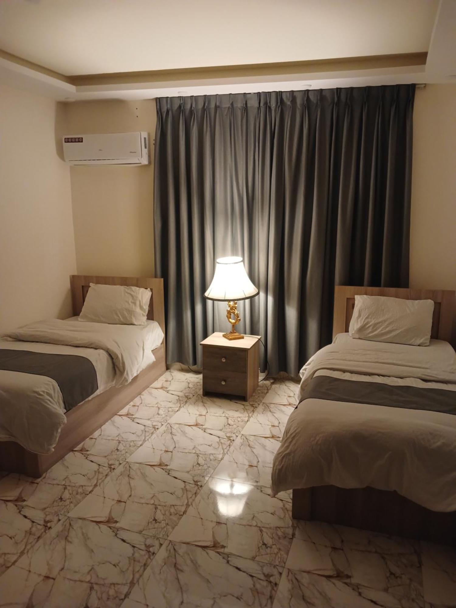 Dream House Hotel จีราช ภายนอก รูปภาพ